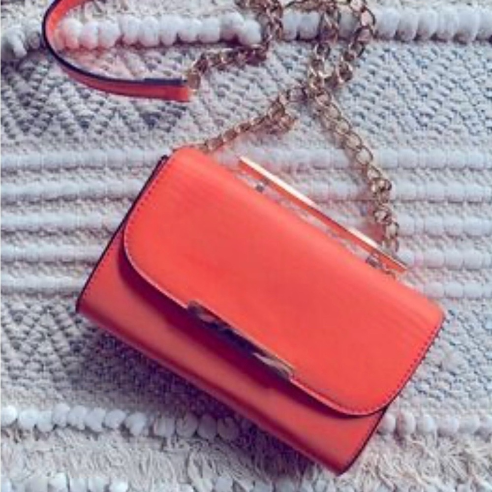 Elegant Orange Chain Strap Call it Springs Women's Bag